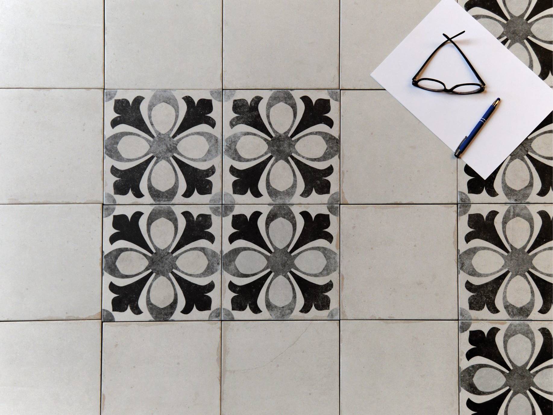 Tapestry Alexandria and Sierra White 9x9 | Mohawk Tile and Marble