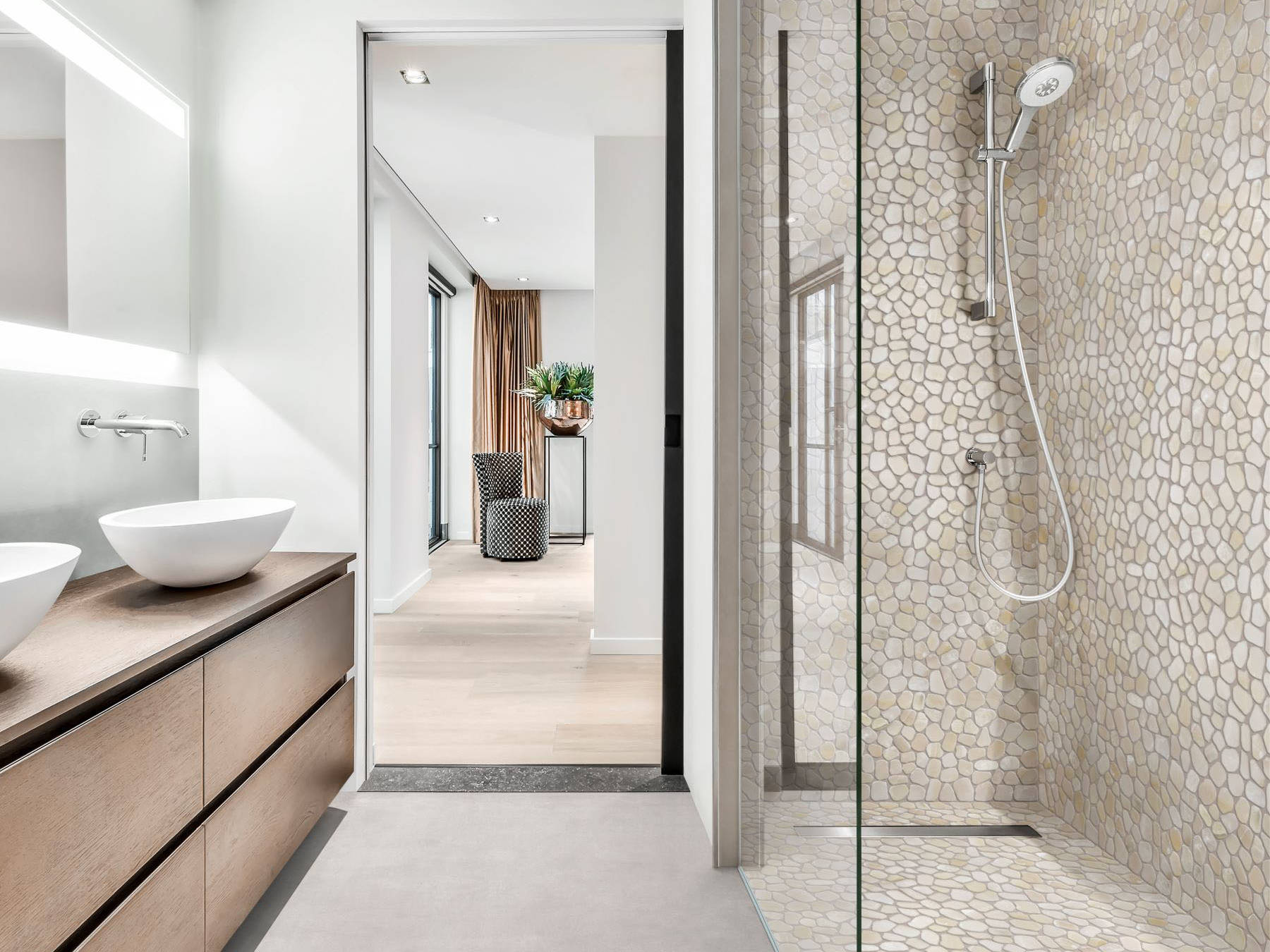 Onyx Light Beige Pebble Mosaic  | Mohawk Tile and Marble