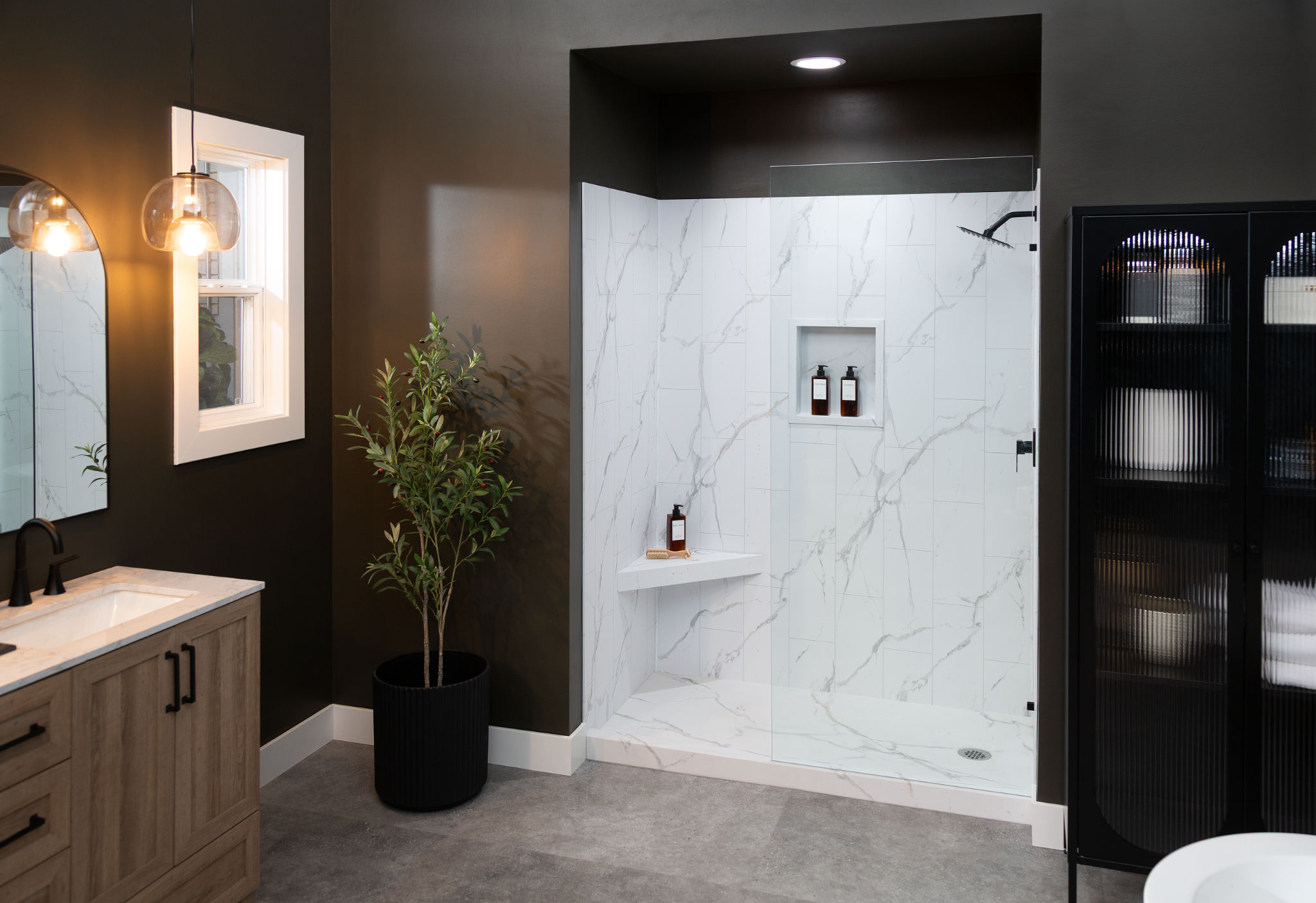 Bianco Marble 2 | Mohawk Tile and Marble