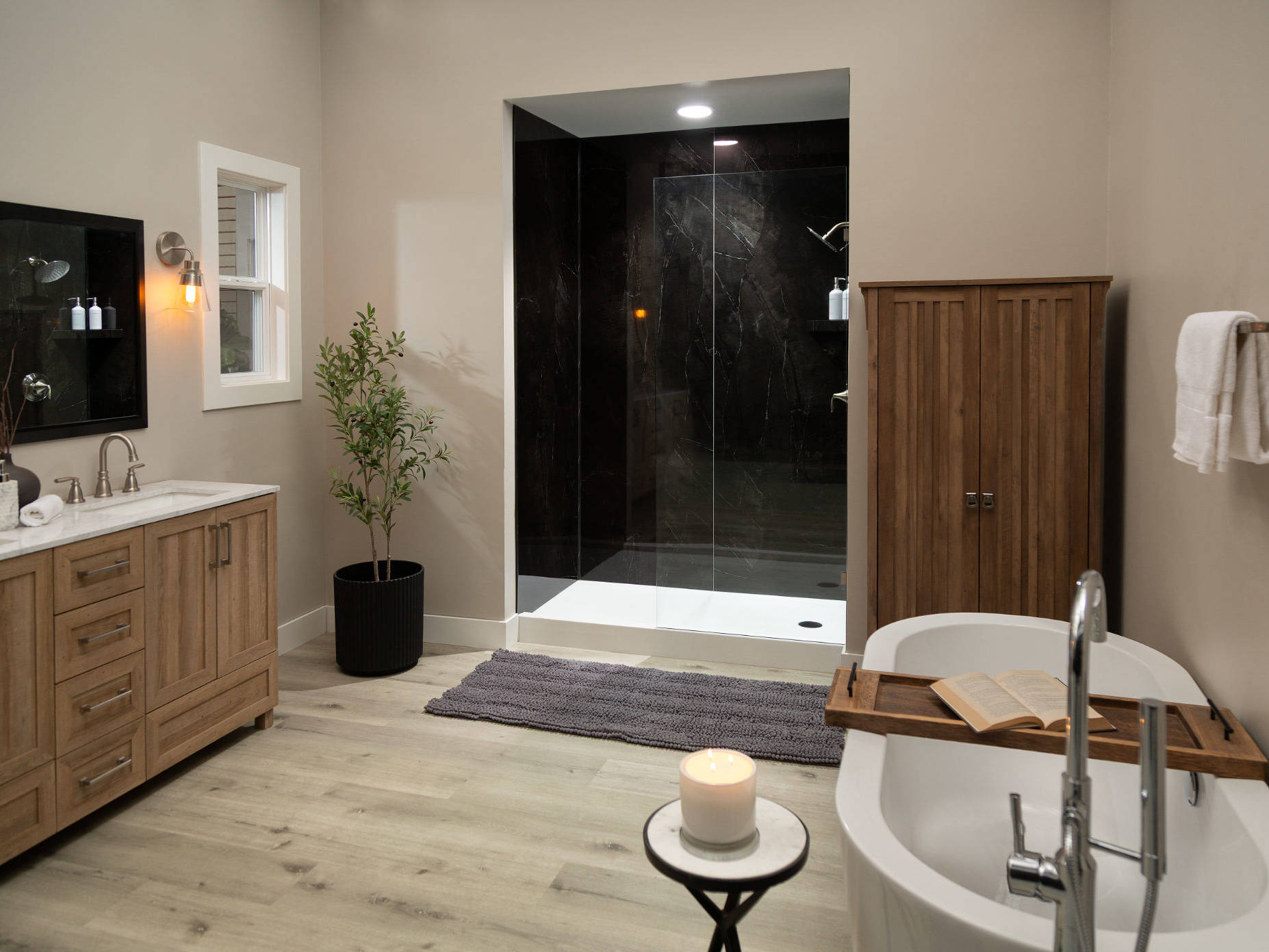 Black Ice Plus 0 | Mohawk Tile and Marble